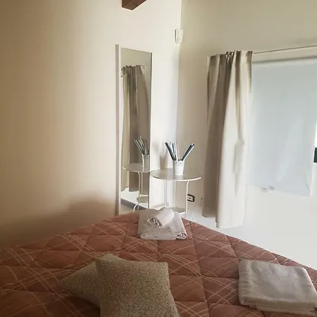 Ludovica Bed & Breakfast Comiso